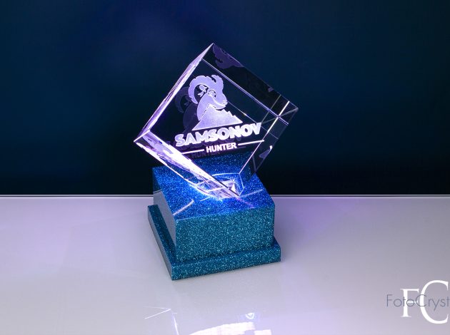 3D логотип внутри стекла с подсветкой