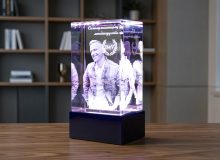 3D фото в стекле — подарок лучшему менеджеру с логотипом компании